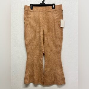 A New Day Women's Ribbed
Cozy Flared Sweater Pants